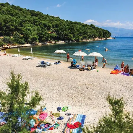Apartment 2 Bedroom Cozy In Supetar-splitska *